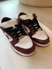 Supreme — 8.5US Supreme Sb Dunk Low OG Qs LTD Collection Original Sports Shoe — Sneaker — resale