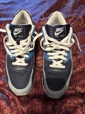 Nike — Nike Shoes Air Max 90 — Sneaker — resale