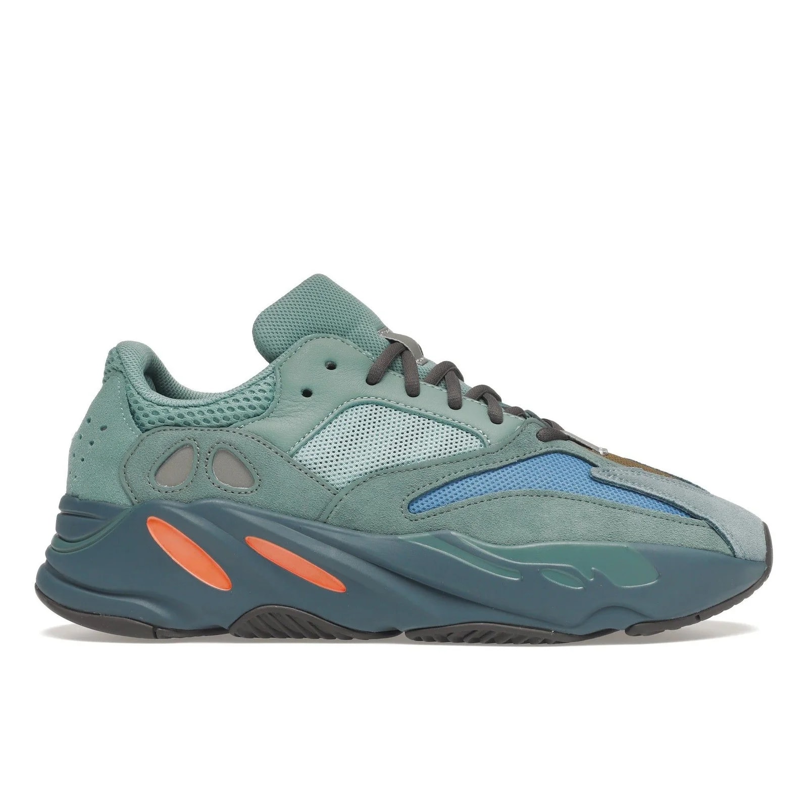 Yeezy — Yeezy Boost 700 "Faded " — Sneaker — resale
