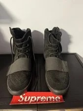 Yeezy — Yeezy Boost 750 — Sneaker — resale