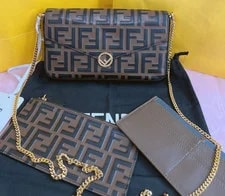 Fendi — Fendi Félicie Pochette Monogram Chain Crossbody — Handbag — resale