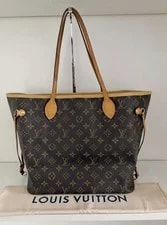 Louis Vuitton — Louis Vuitton Neverfull / Lining Zip Closure Dust — Handbag — resale