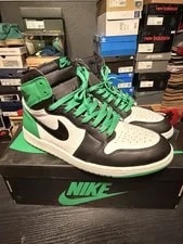 Jordan — Jordan 1 Lucky — Sneaker — resale