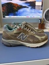 New Balance — New Balance 990v3 Bodega — Sneaker — resale