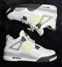Jordan — Jordan 4 Oreos — Sneaker — resale