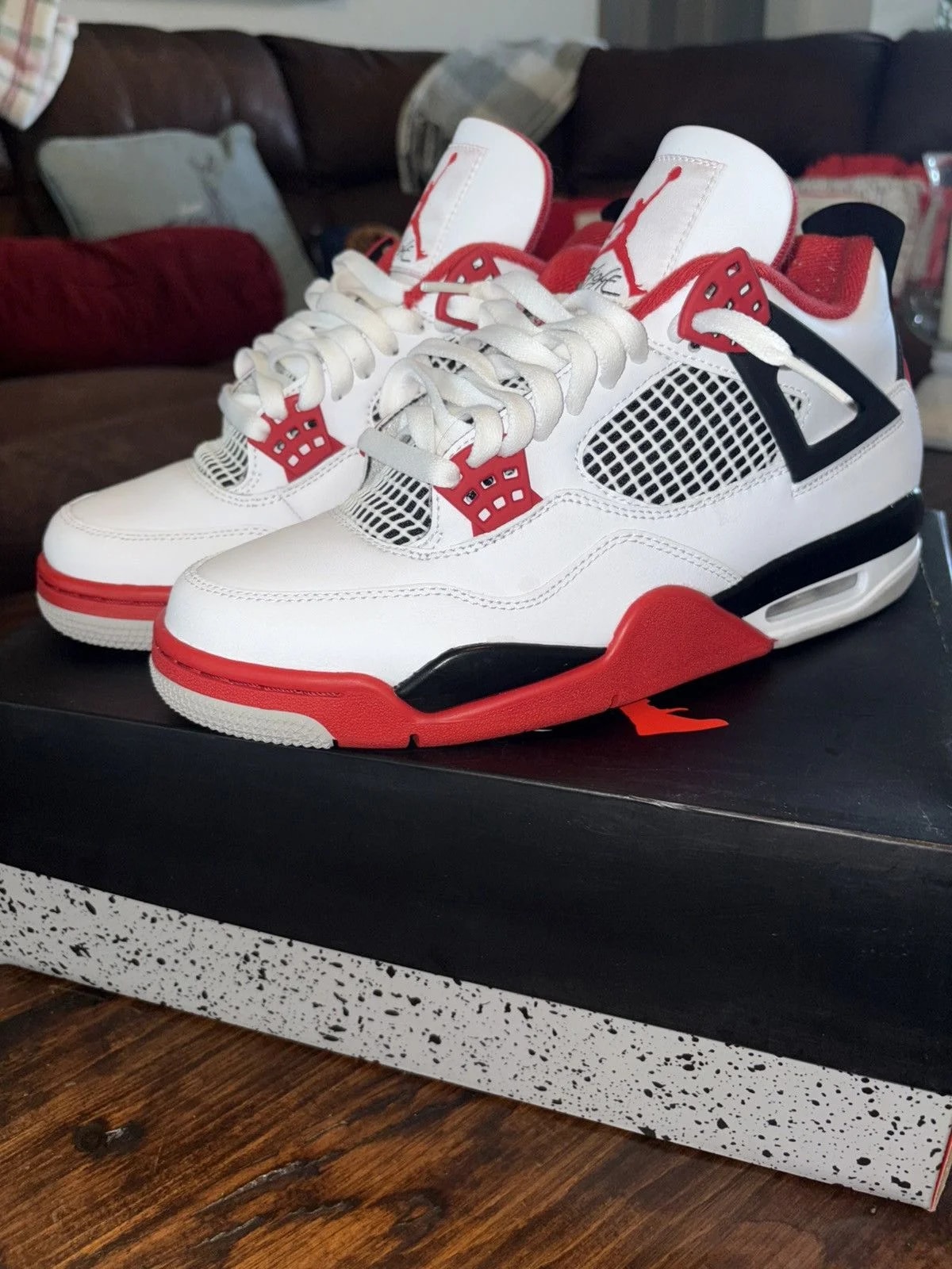 Jordan — Air Jordan 4 Retro OG — Sneaker — resale