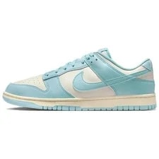 Nike — Nike Dunk Low Pale — Sneaker — resale