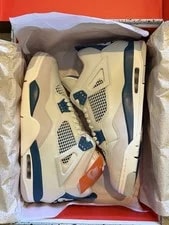 Air Jordan — Air Jordan 4 Retro Military Industrial FV5029-141 — Sneaker — resale