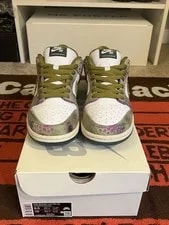 Nike SB — Nike SB Dunk Low Alexis Sablone Chameleon — Sneaker — resale