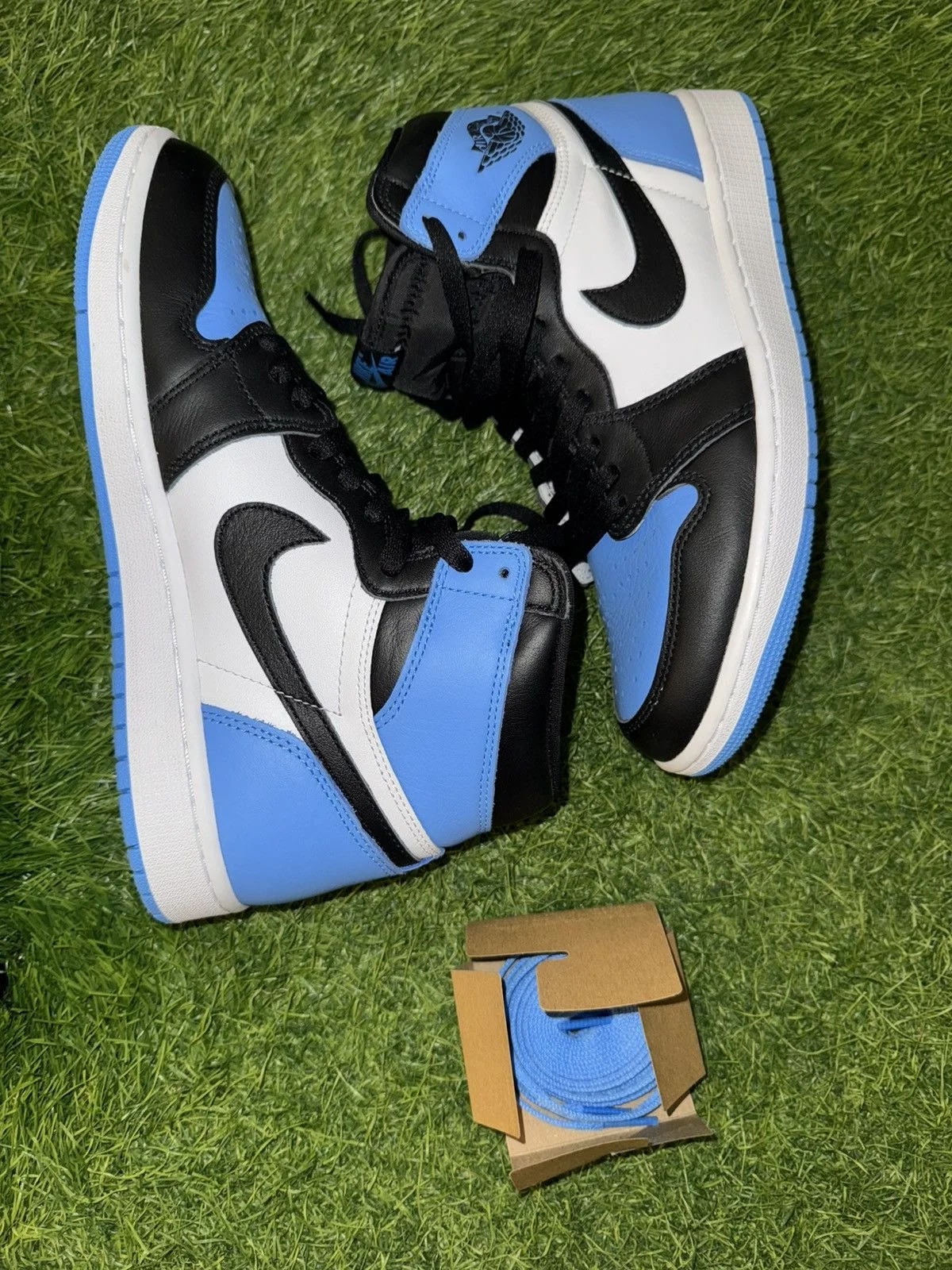 Jordan — Air Jordan 1 Retro High OG ' Toe' — Sneaker — resale