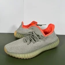 Adidas — Adidas Yeezy Boost 350 V2 Desert — Sneaker — resale