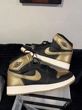 Jordan — Air Jordan 1 Retro High OG GS — Sneaker — resale