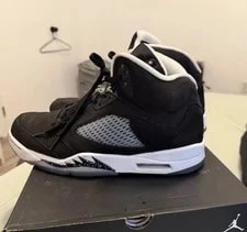 Jordan — Jordan Air 5 Retro High Top Athletic — Sneaker — resale