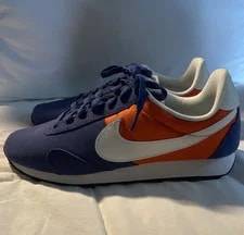 Nike — Nike Low Top Lace Up Athletic — Sneaker — resale
