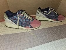 Saucony — Saucony X Bodega Collab - 6000 Tribal Sz 10.5 - Very Clean — Sneaker — resale