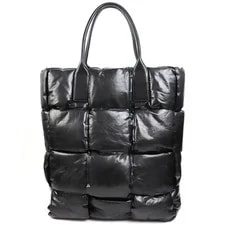 Bottega Veneta — Bottega Veneta Cassette Squash Beauty W/pouch Auth — Handbag — resale