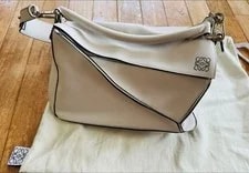 Loewe — Loewe Puzzle Medium 687635 — Handbag — resale