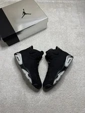 Jordan — Size 11 - Jordan 6 Retro Mid — Sneaker — resale