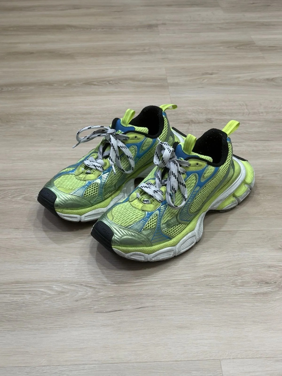 Balenciaga — Balenciaga 3xl ‘Neon ’ — Sneaker — resale