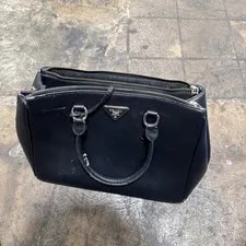 Prada — Prada Galleria Medium in — Handbag — resale