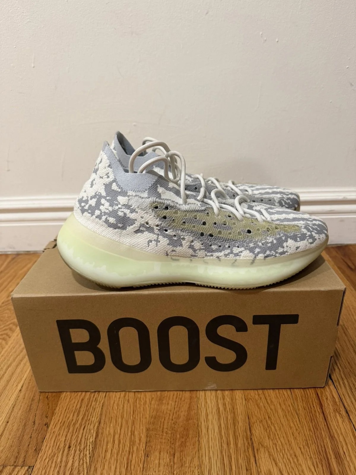 Yeezy — Yeezy Boost 380 Alien 12 Kanye West — Sneaker — resale