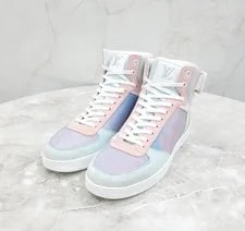 Louis Vuitton — Louis Vuitton Limited Edition Prism High 139290638 — Sneaker — resale