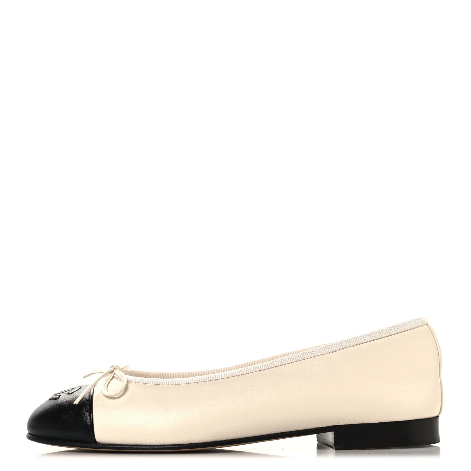 Chanel — Cap Toe CC Ballerina 36.5 — Designer Shoe — resale
