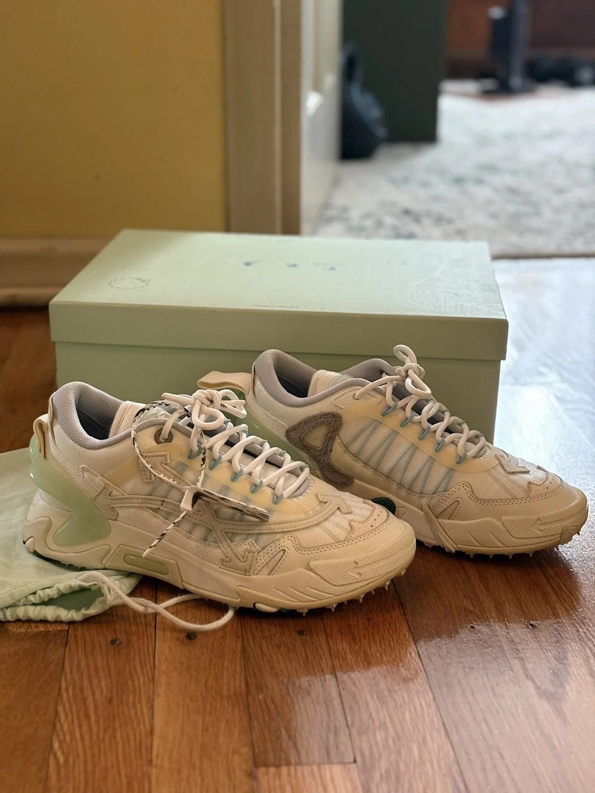 Off-White — Off-White - ODSY-2000 in ' ' — Sneaker — resale