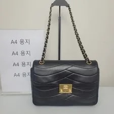 Chanel — Chanel Pagoda Flap 2016 Cruise Collection Limited Edition 152343041 — Handbag — resale