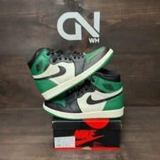 Jordan — Jordan 1 Retro High (Moderately Worn ) — Sneaker — resale