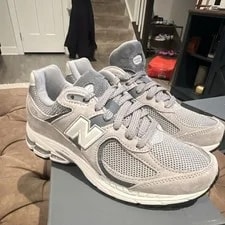 New Balance — New Balance 2002R Orca Low Top Lace-Up M2002RST — Sneaker — resale