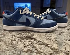 Nike SB — Nike SB Dunk Low ’s Low Top Skate — Sneaker — resale