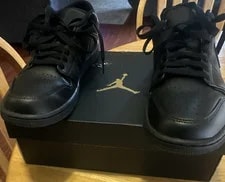 Jordan — Jordan Air 1 Low Basketball Shoes — Sneaker — resale