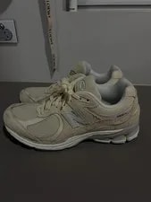 New Balance — US 10 - New Balance 2002R Shoes — Sneaker — resale