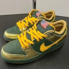 Nike SB — Nike SB Dunk Low Doernbecher 2018 BV8740-377 — Sneaker — resale