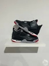 Jordan — Jordan 4 Retro Size 11 Preowned — Sneaker — resale