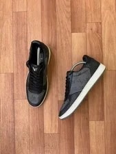 Louis Vuitton — Louis Vuitton Rivoli Size US 7 — Sneaker — resale