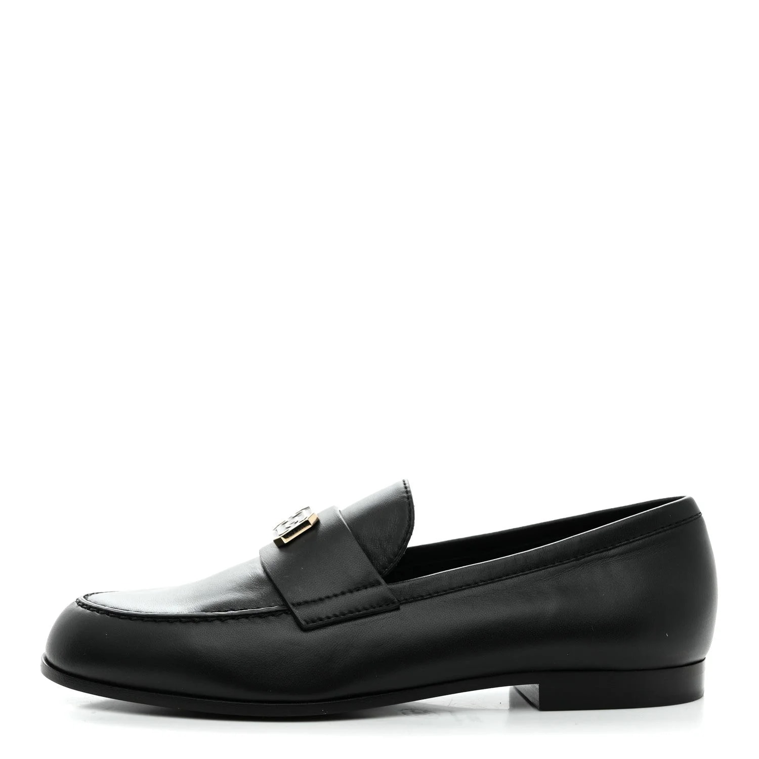 Chanel — Enamel CC Moccasin 37 — Designer Shoe — resale