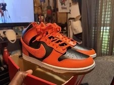 Nike — Nike Dunk High Chenille Swoosh Safety High Top DR8805-002 — Sneaker — resale