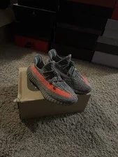 Yeezy — Yeezy 350 v2 Beluga — Sneaker — resale