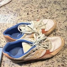 Saucony — Saucony 6000 ’S Low Top S70816-1 — Sneaker — resale