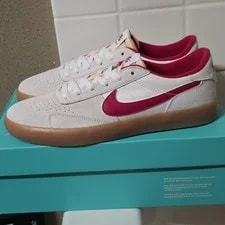 Nike SB — Nike SB Heritageb Vulc Cardinal Size 9 CD5010 100 — Sneaker — resale