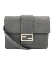 Fendi — Fendi 7VA524 — Handbag — resale