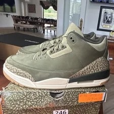 Jordan — Jordan Air 3 Retro Family Affair Mid Top DN3707-202 — Sneaker — resale