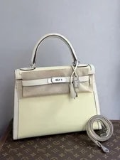 Hermès — Auth Hermès Kelly 28 Medium — Handbag — resale