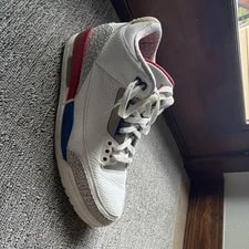 Jordan — Jordan Air 3 Retro International Flight 136064-140 — Sneaker — resale