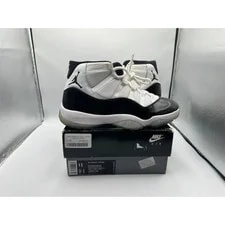 Jordan — Jordan 11 Retro (2018) — Sneaker — resale