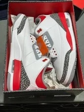 Jordan — AIR Jordan 3 Retro — Sneaker — resale
