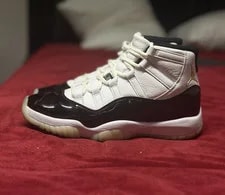 Jordan — Jordan Air 11 High Top Lace-Up Basketball — Sneaker — resale