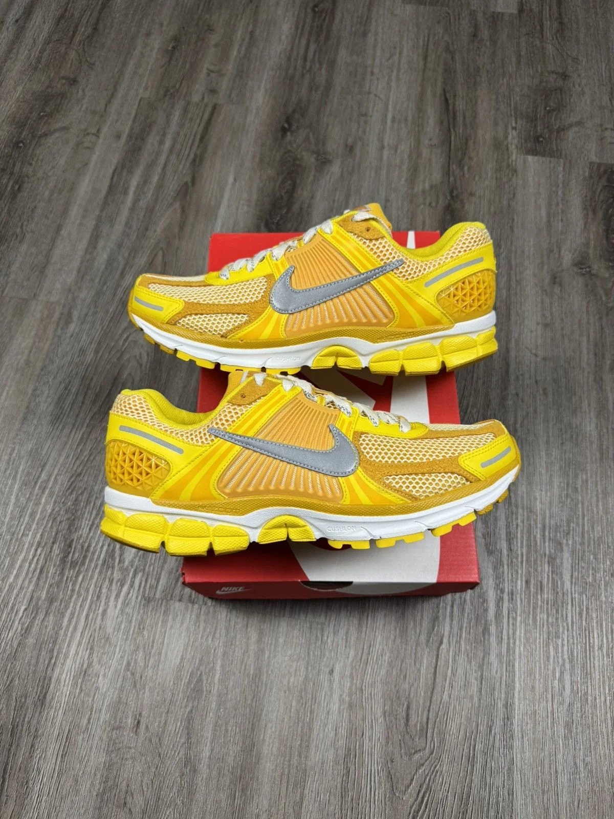 Nike — Nike Zoom Vomero 5 — Sneaker — resale